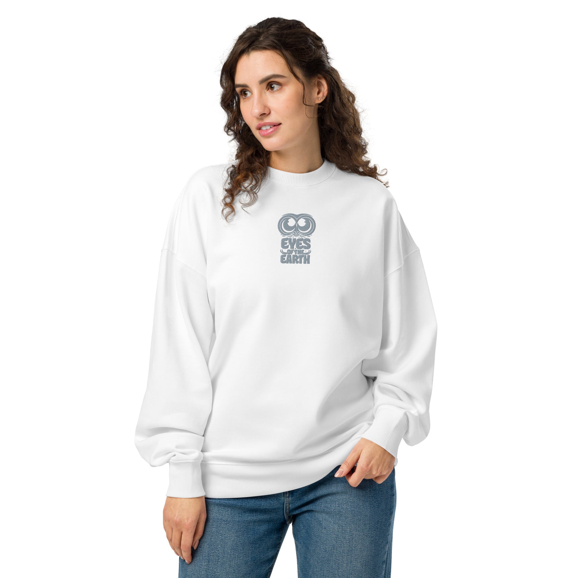 Owl Unisex Organic Oversized Sweatshirt: 'Eyes of the Earth' in Fall | Sustainable Fashion USA Dudeily
