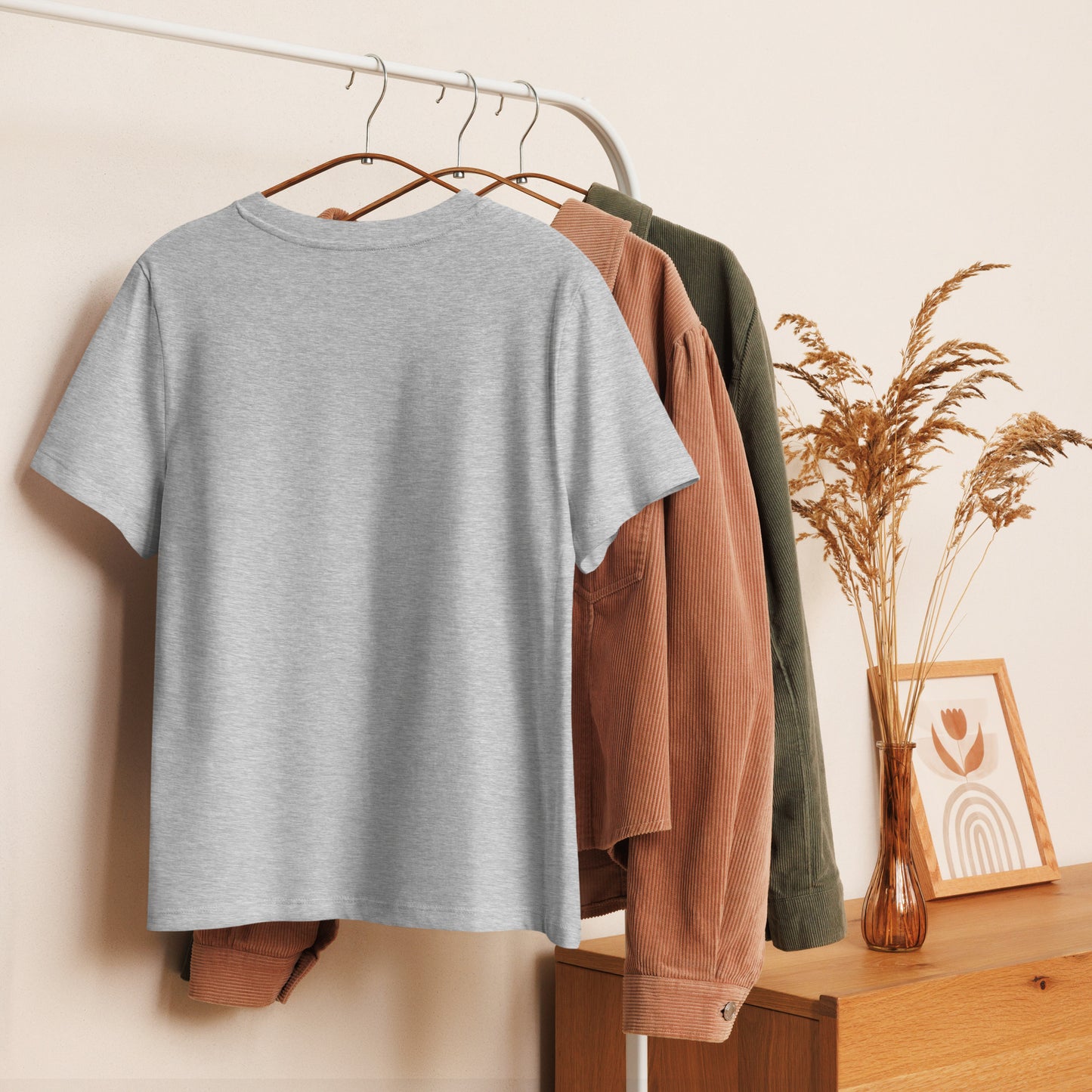 Women’s Ribbed Neck T-Shirt – OwlChic Sustainable Fashion for Effortless Family Day Style Dudeily